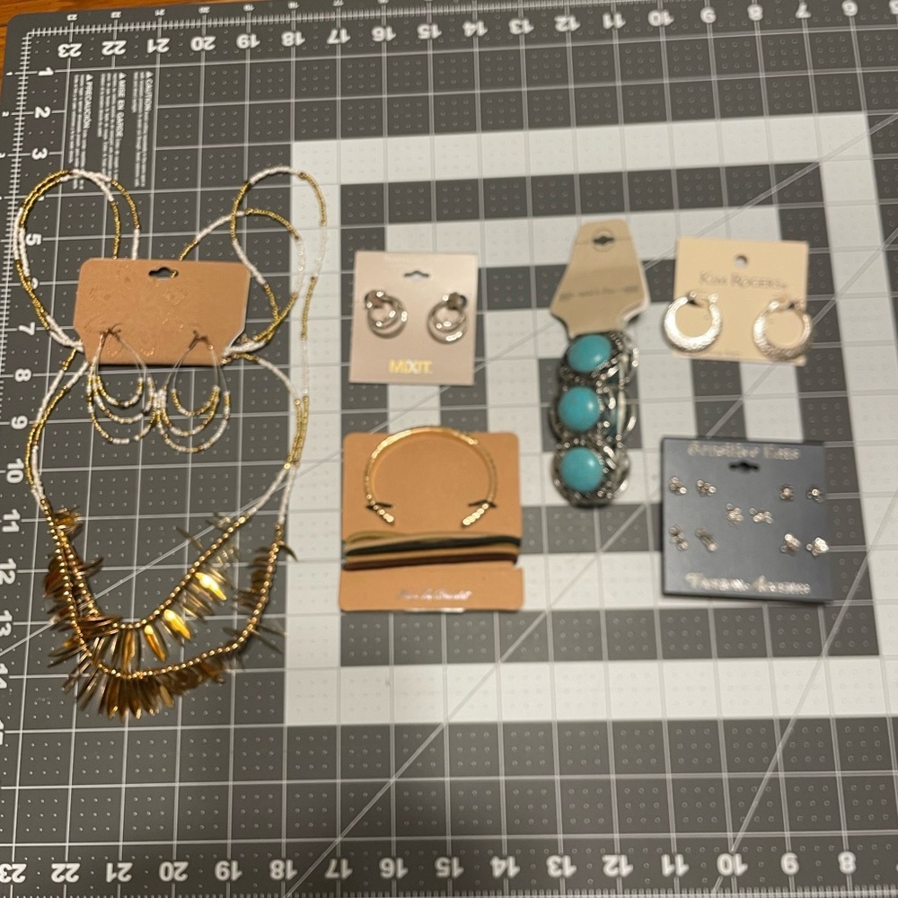 Gold and Silver Jewelry Set G06 6617